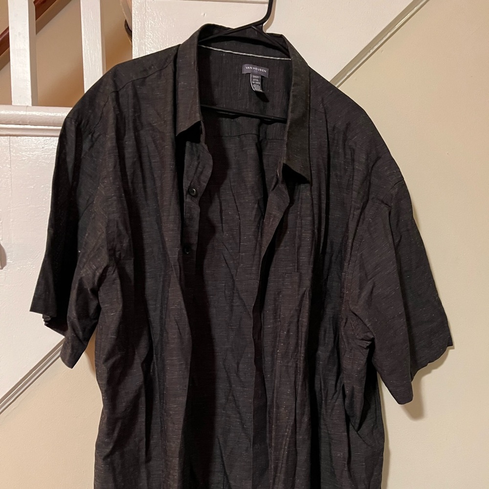Van Heusen Air 3XLT Short Sleeve Button Down Shirt in Dark Charcoal color